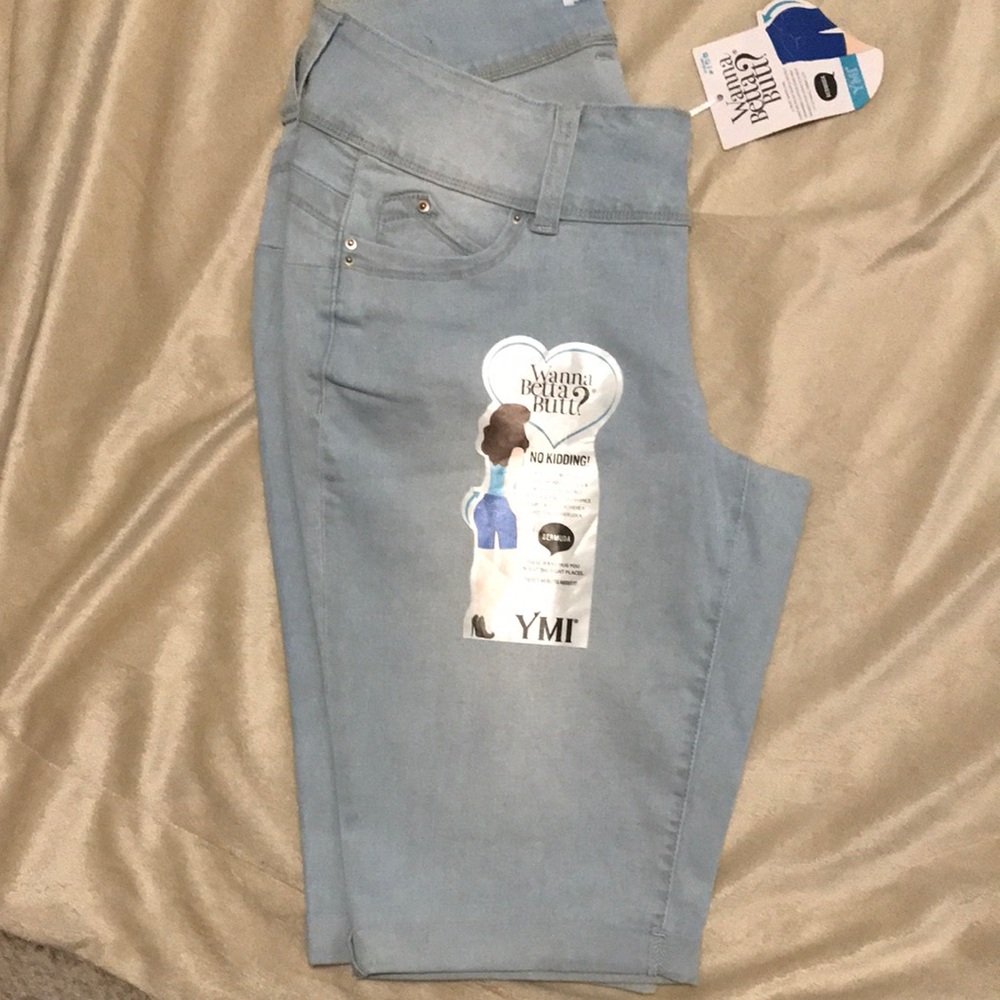 *NEW* W/Tags Size 14